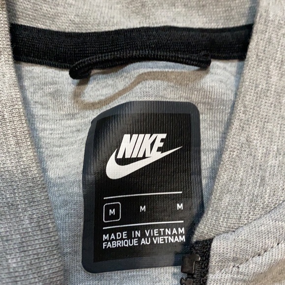 Nike tech fleece zip up sweatshirt - Picture 5 of 5
